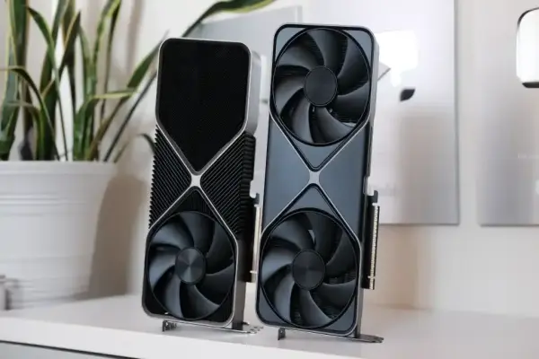 NVIDIA RTX 5090 “cháy hàng” – dân scalper đội giá bán lại gấp đôi